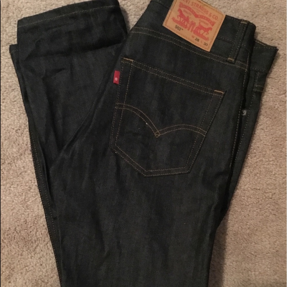 Levi’s 502 Jeans